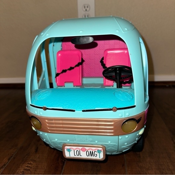 LOL Surprise Doll OMG Camper 2 in 1 Blue Glamper Camper Van House & Acce… - Picture 3 of 8